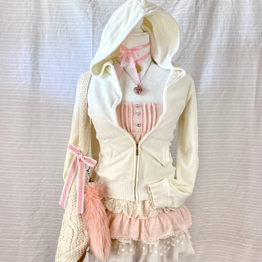 ♡ velour zip up hoodie jacket with ribbed detailing on sleeves and pockets ♡